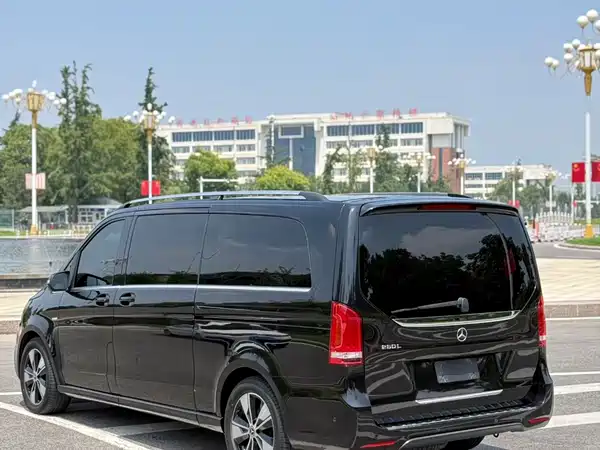 Mercedes-Benz V-Class 2021