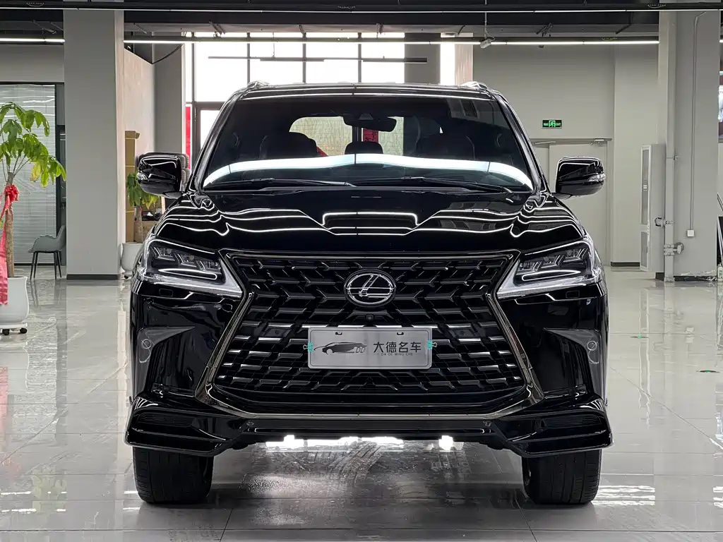 Lexus LX 2022 — фото 2