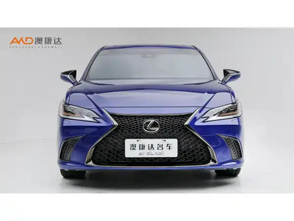 Lexus ES 2021