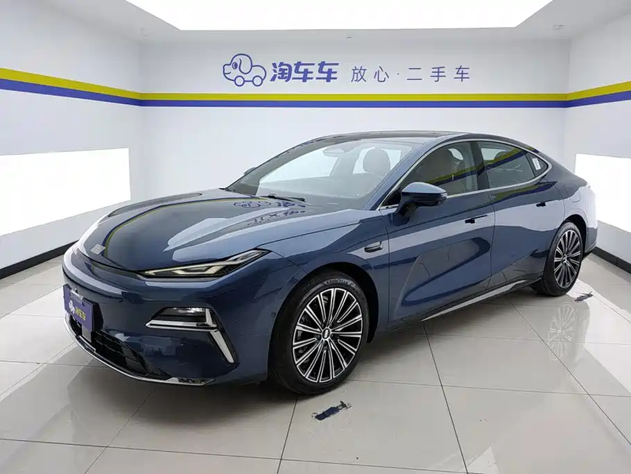 Geely Galaxy Starshine 8 2025