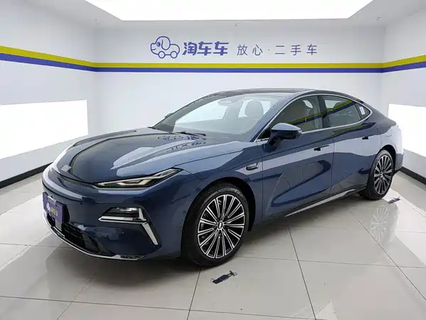Geely Galaxy Starshine 8 2025