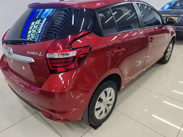 Toyota Yaris L 2016