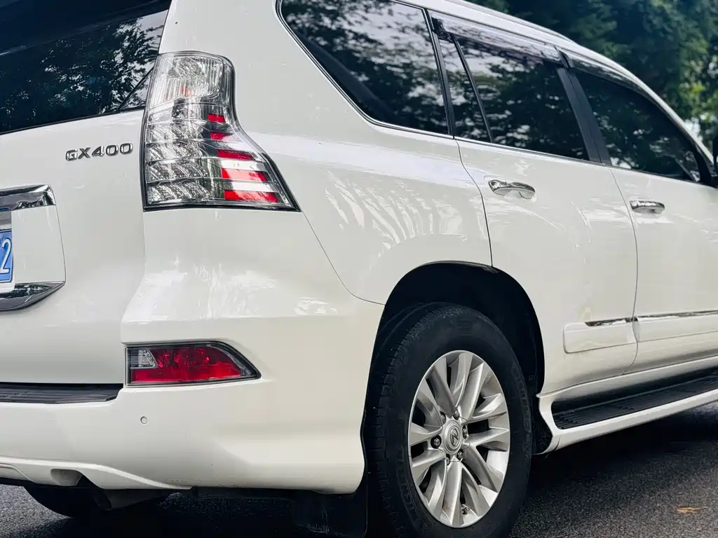 Lexus GX 2014 — фото 15