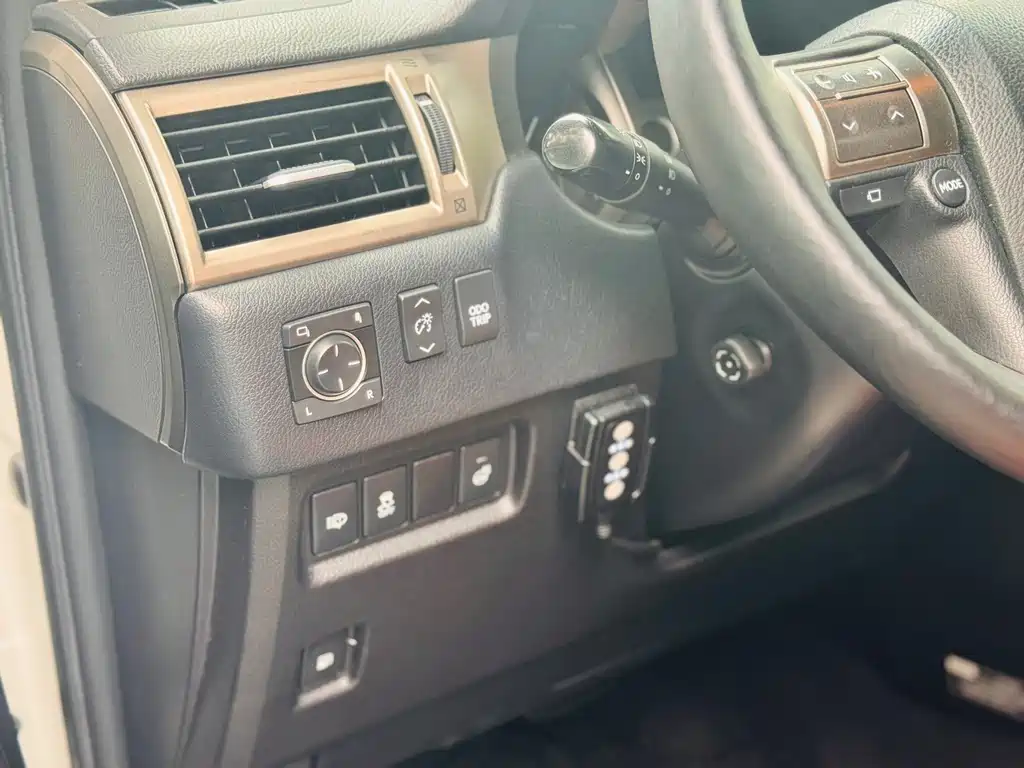 Lexus GX 2014 — фото 16
