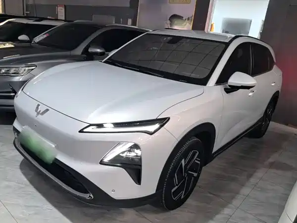 Wuling Starlight S 2025