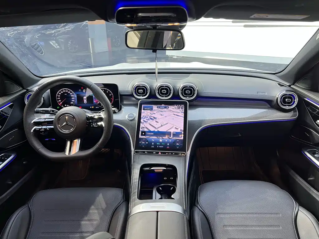 Mercedes-Benz C-Class 2024