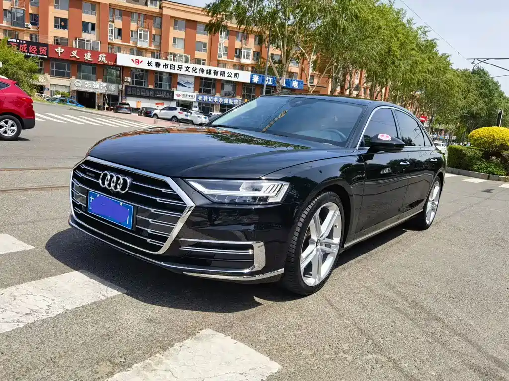 Audi A8 2021