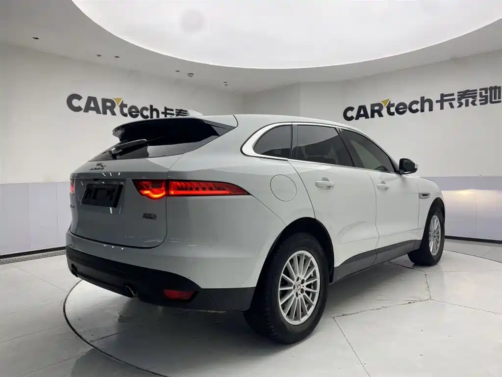 Jaguar F-PACE 2017 — фото 5