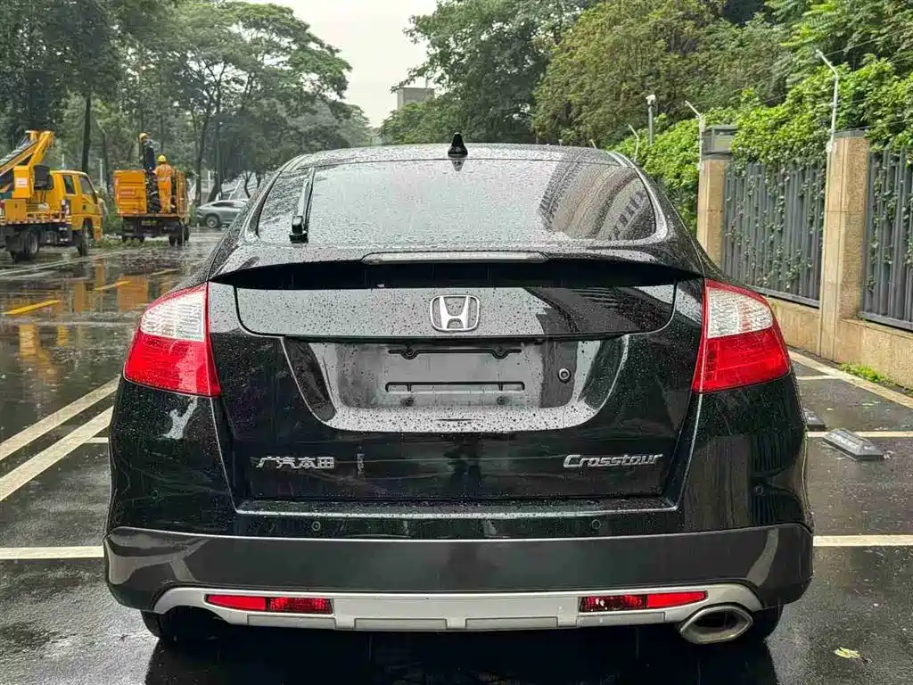 Honda Crosstour 2015 — фото 5