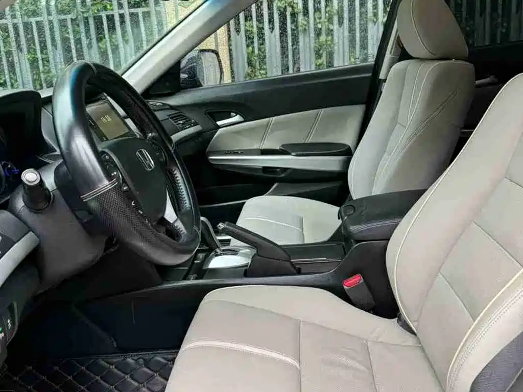 Honda Crosstour 2015 — фото 9