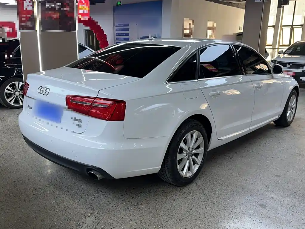 Audi A6L 2015 — фото 10