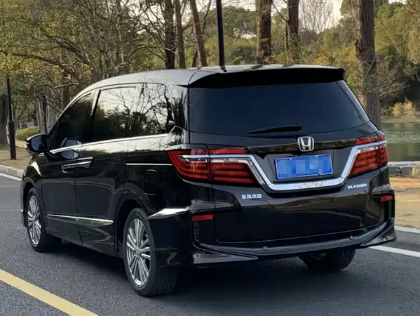 Honda Elysion 2018