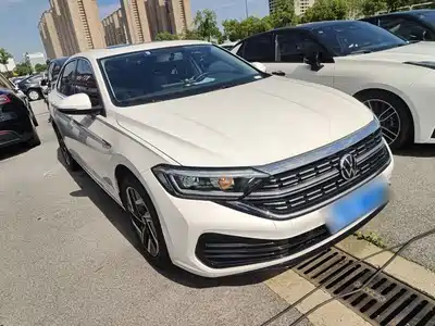 Volkswagen Sagitar 2023