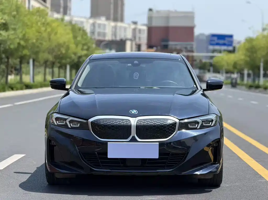 BMW i3 2025 — фото 2