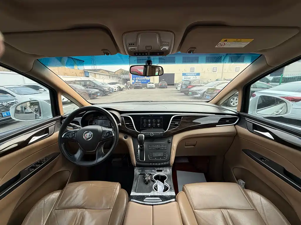Buick GL8 2017