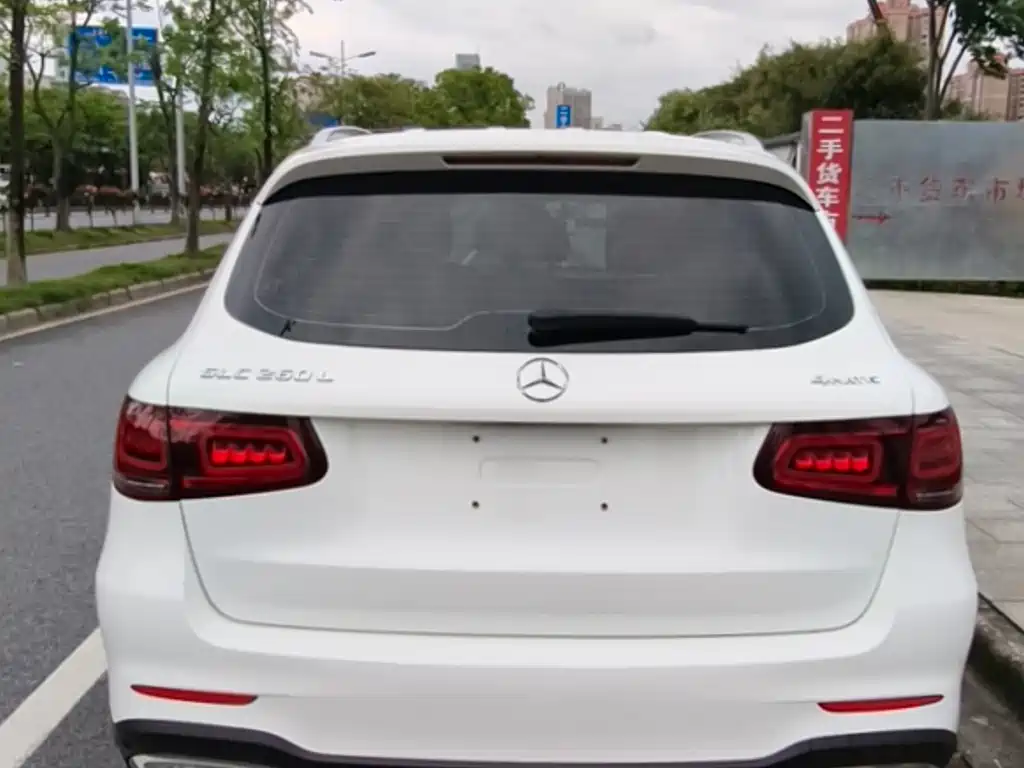 Mercedes-Benz GLC 2022 — фото 11