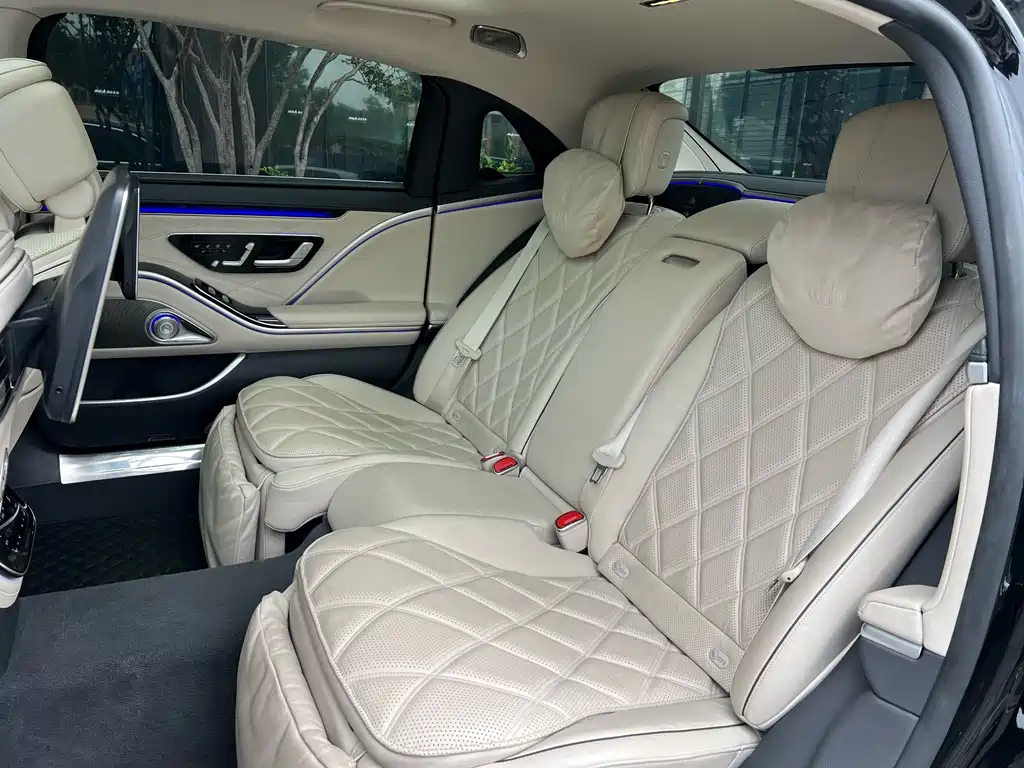 Mercedes-Benz Maybach S-Class 2023