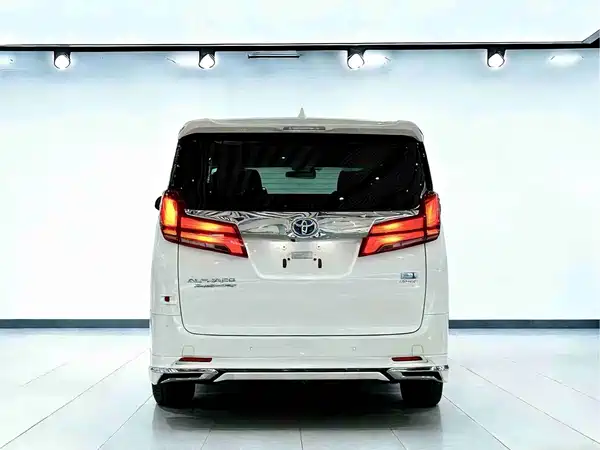 Toyota Alphard 2021