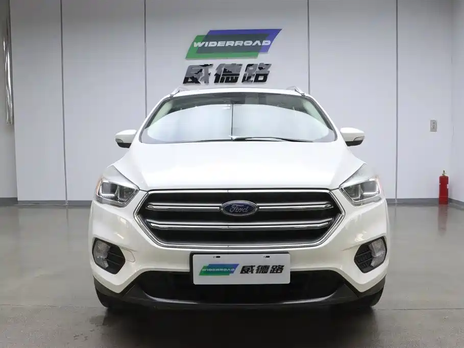 Ford Kuga 2021 — фото 2