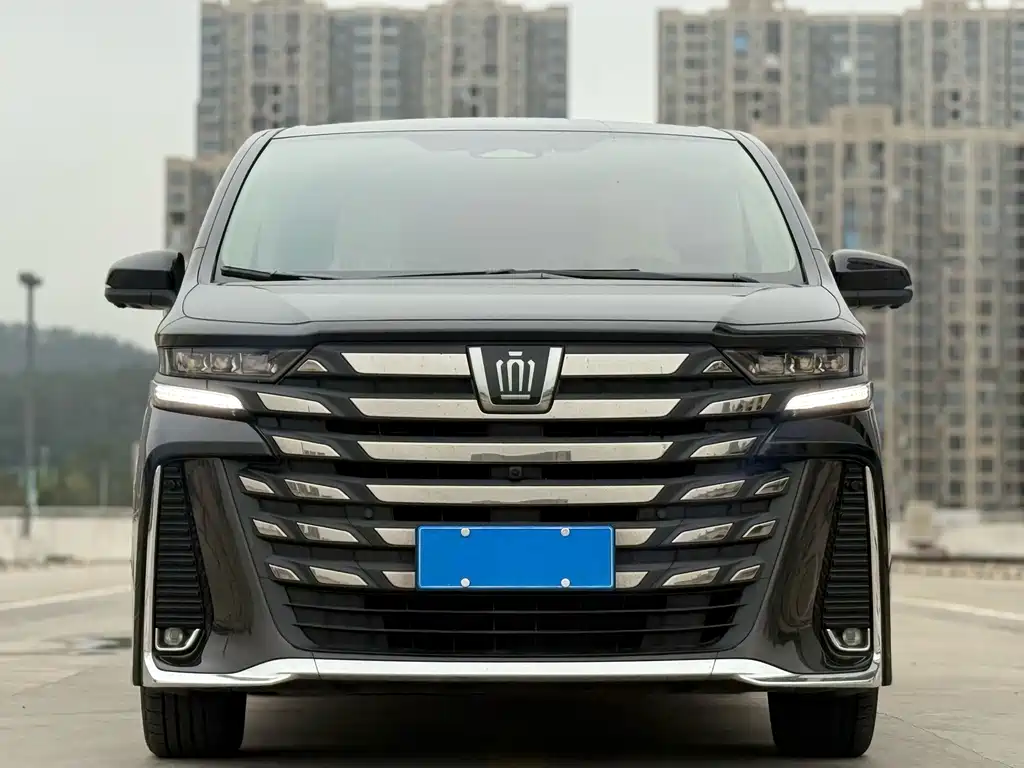 Toyota Vellfire 2024 — фото 2