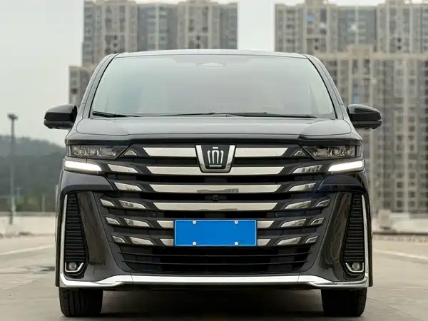 Toyota Vellfire 2024
