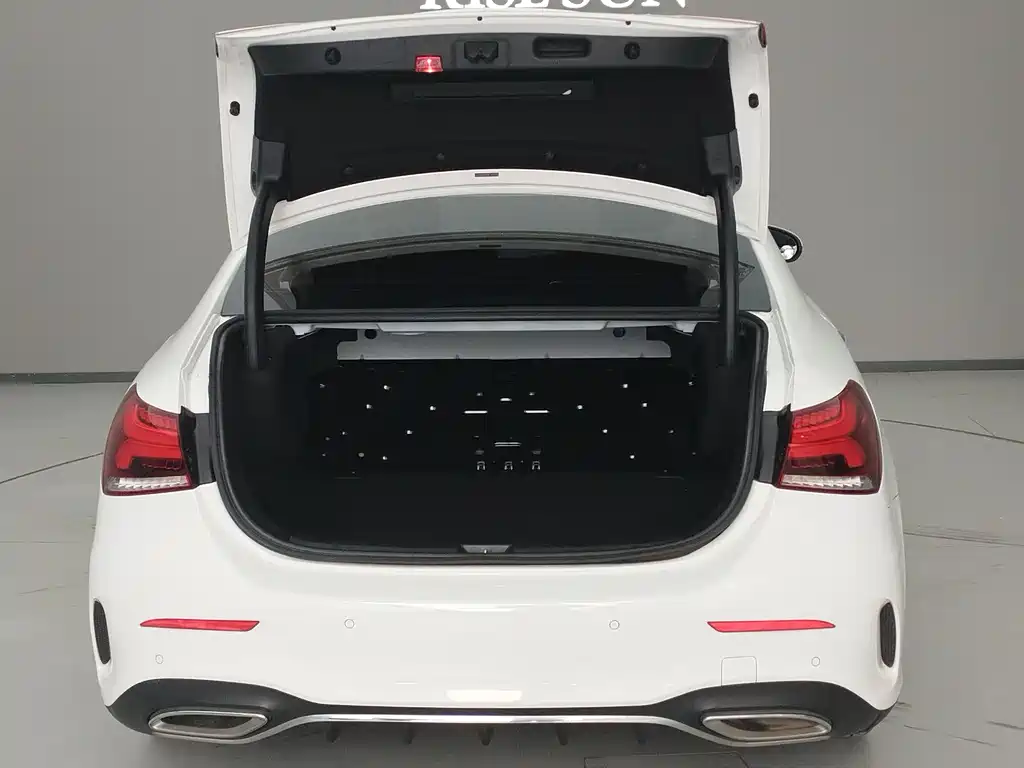 Mercedes-Benz A-Class 2021 — фото 7