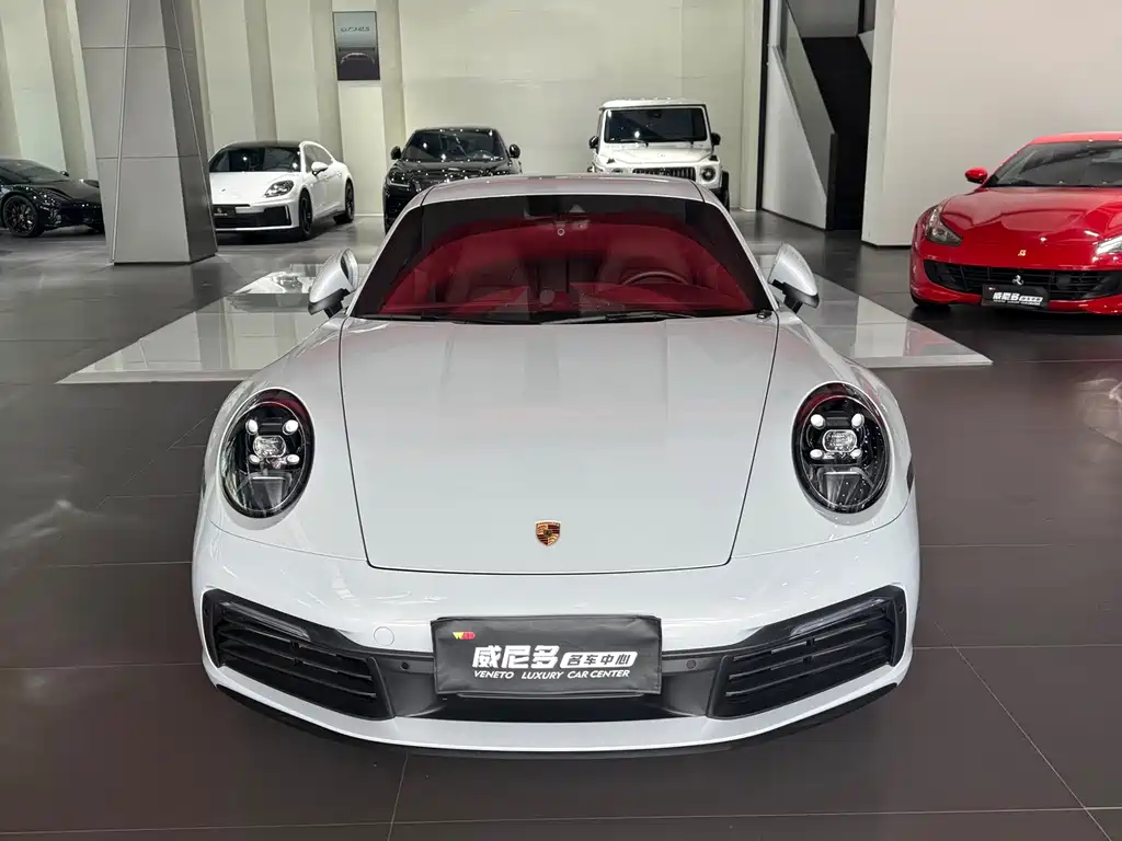 Porsche 911 2023