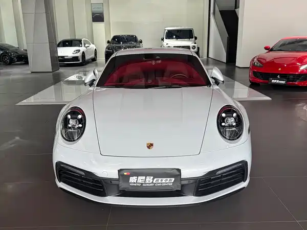 Porsche 911 2023