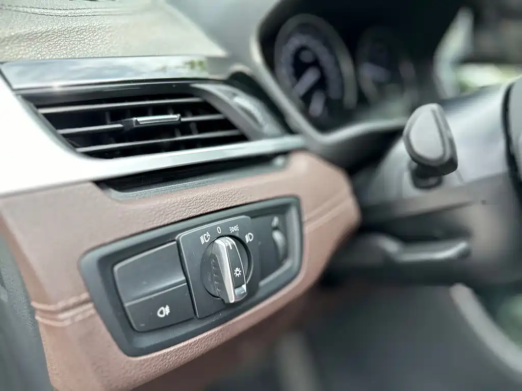 BMW X2 2021 — фото 11
