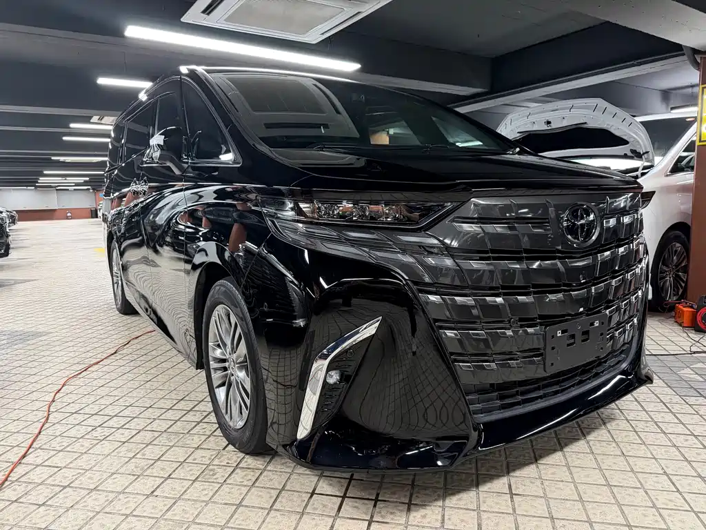 Toyota Alphard 2023 — фото 2