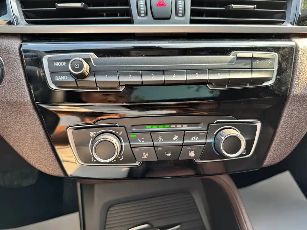 BMW X1 2022 — фото 11