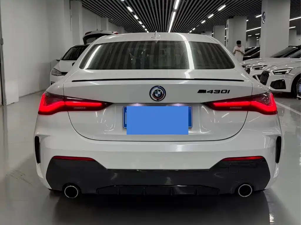 BMW 4 Series 2022 — фото 10