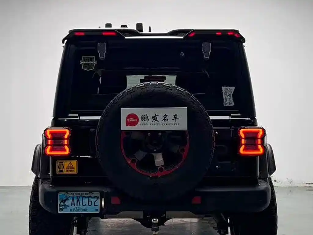 Jeep Wrangler 2021 — фото 16
