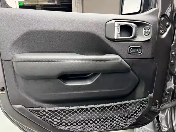 Jeep Wrangler 2021