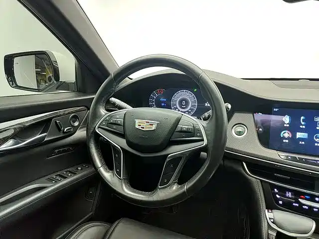 Cadillac CT6 2017 — фото 11