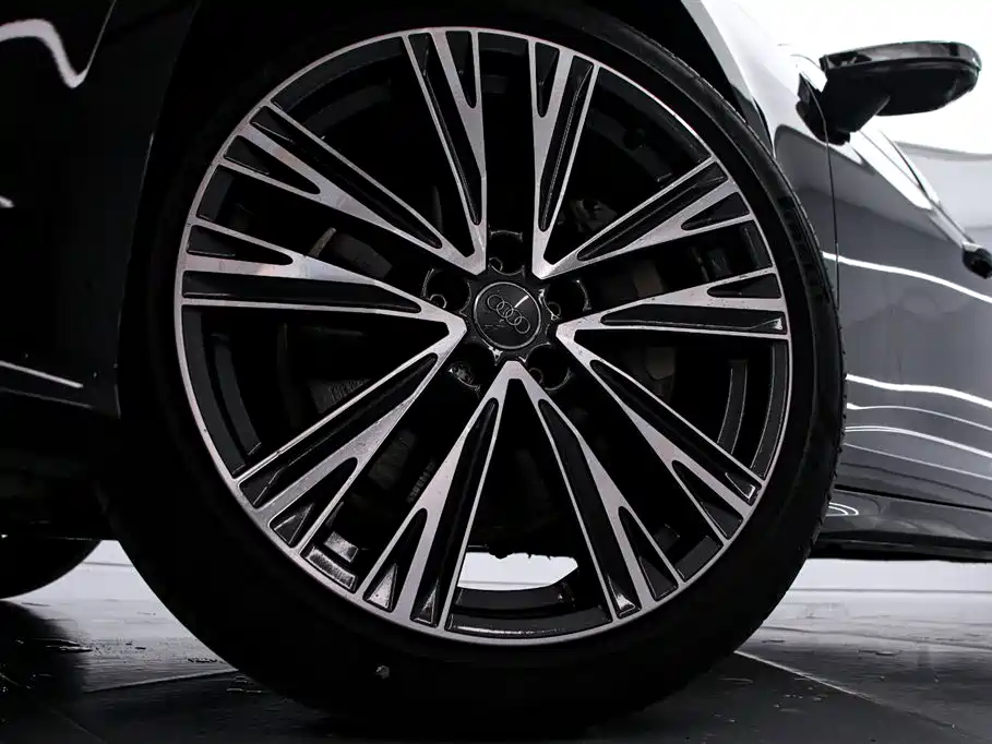 Audi A6L 2020 — фото 16