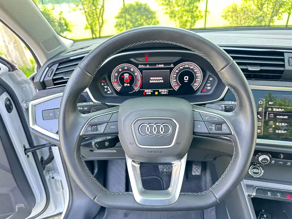 Audi Q3 2023 — фото 9