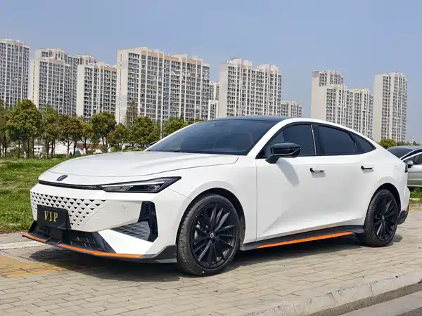 Changan UNI-V 2024