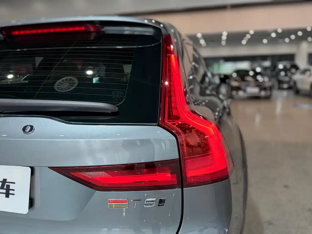 Volvo V90 2019 — фото 22