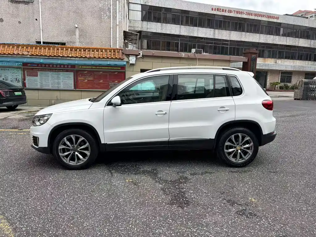 Volkswagen Tiguan 2014 — фото 8