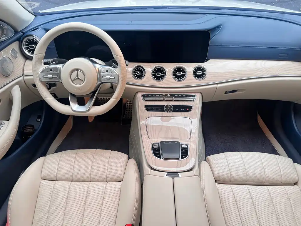 Mercedes-Benz E-Class 2020 — фото 15