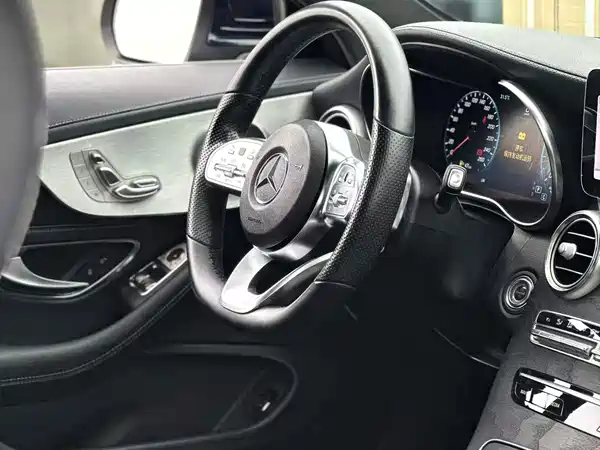 Mercedes-Benz C-Class 2019