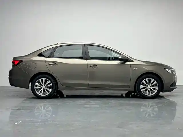 Buick Excelle 2020 — фото 13