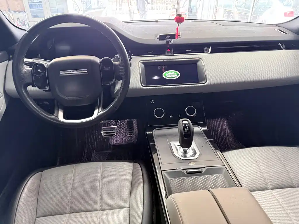 Land Rover Evoque 2021 — фото 13