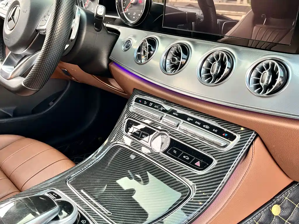 Mercedes-Benz E-Class 2018 — фото 14