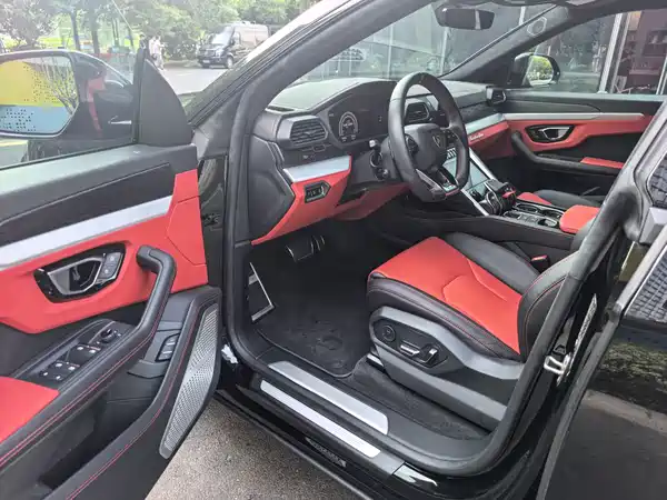 Lamborghini Urus 2019