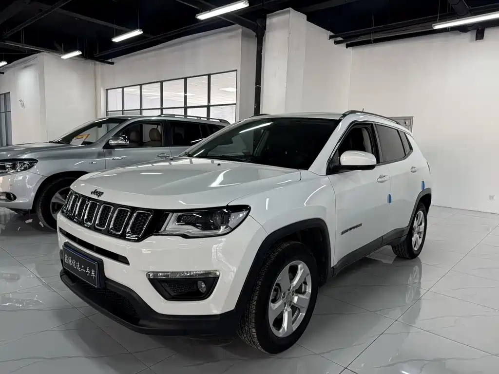 Jeep Compass 2019 — фото 1