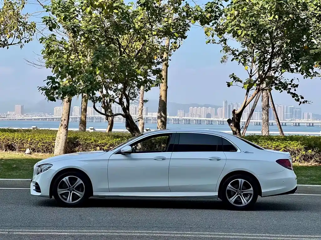 Mercedes-Benz E-Class 2018