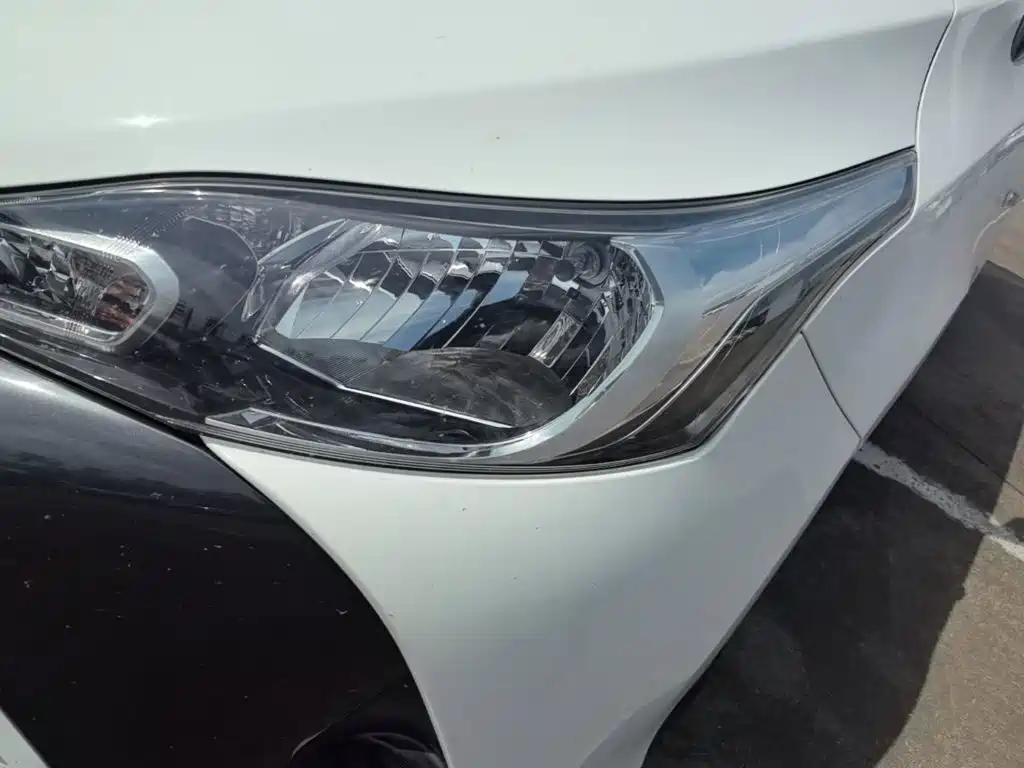 Toyota Yaris L 2019 — фото 24