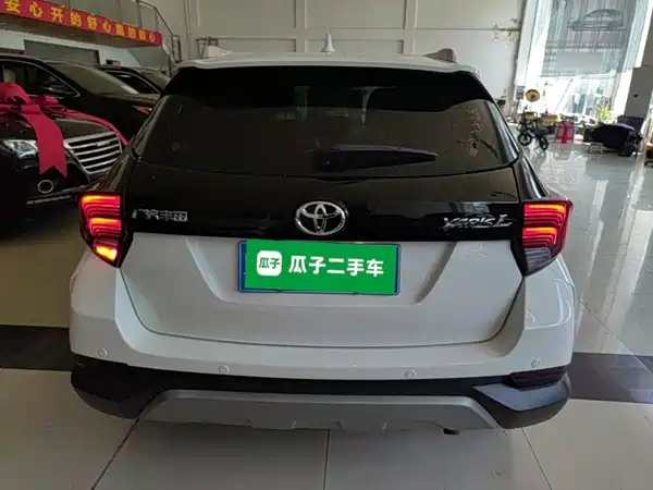 Toyota Yaris L 2022